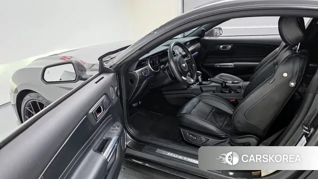 Ford Mustang 2018 Серый из Кореи, фото 2