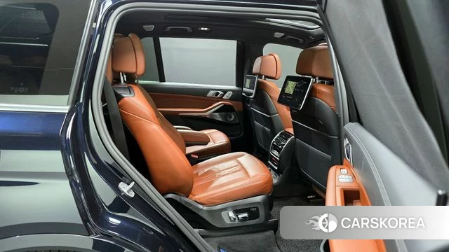 BMW X7 (G07) 2021 Черный из Кореи, фото 2