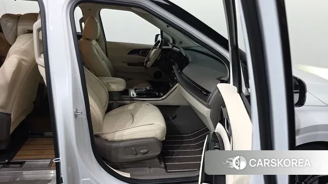 Kia Carnival 4th generation 2023 Белый из Кореи, фото 2