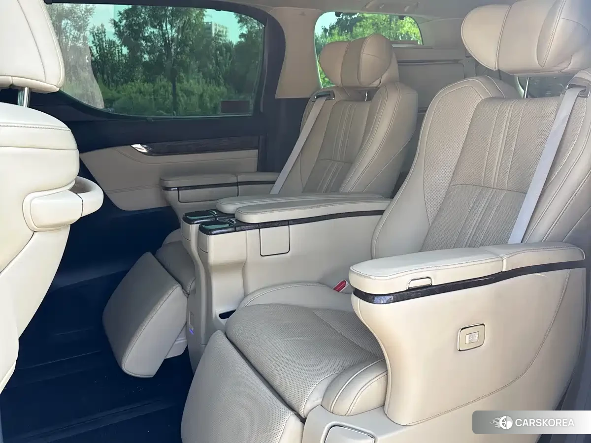 Toyota Elfa 2019 Черный из Китая, фото 2