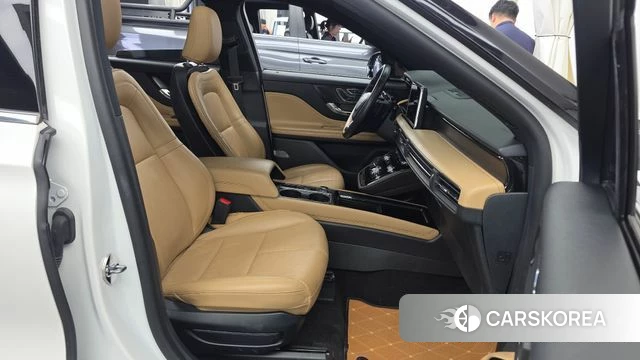 Lincoln Corsair 2021 Белый из Кореи, фото 2