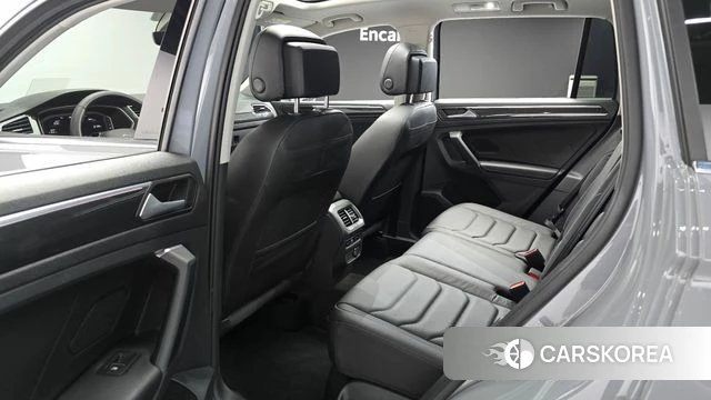 Volkswagen Tiguan second Generation 2022 Цвет галактики из Кореи, фото 2