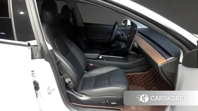 Tesla Model 3 2021 Белый из Кореи, фото 2