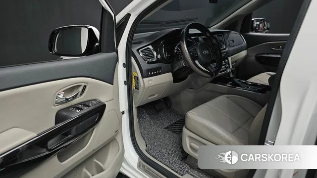 Kia The New Carnival 2019 Белый из Кореи, фото 2