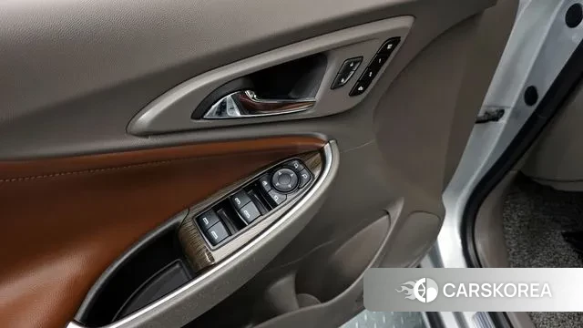 Chevrolet (GM Daewoo) All New Malibu 2018 Серебристо-серый из Кореи, фото 2