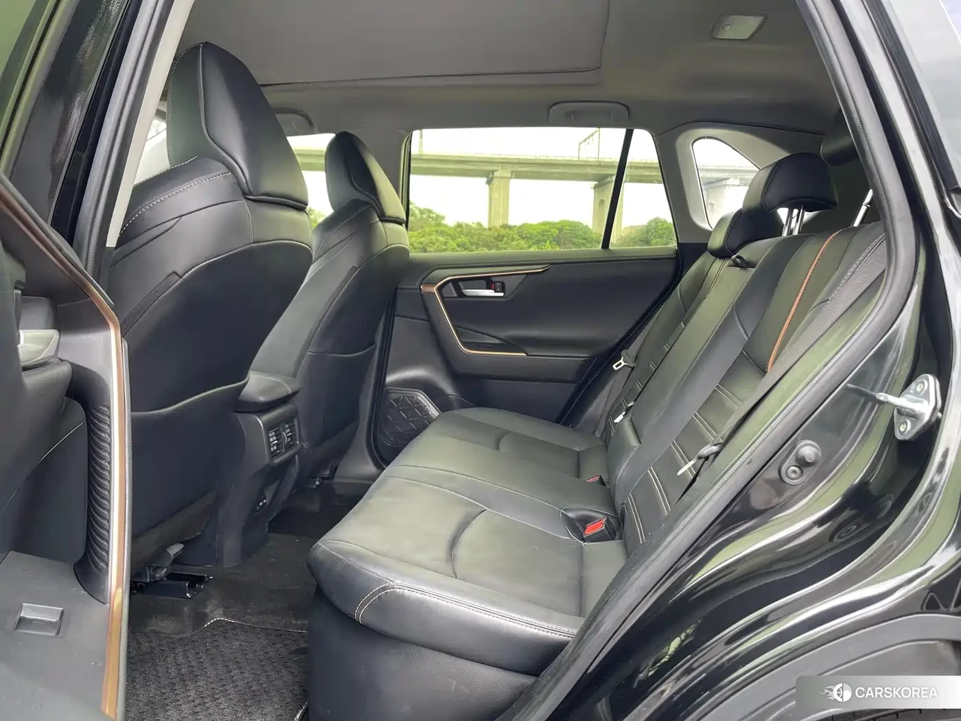 Toyota Wildlander 2024 Черный из Китая, фото 2