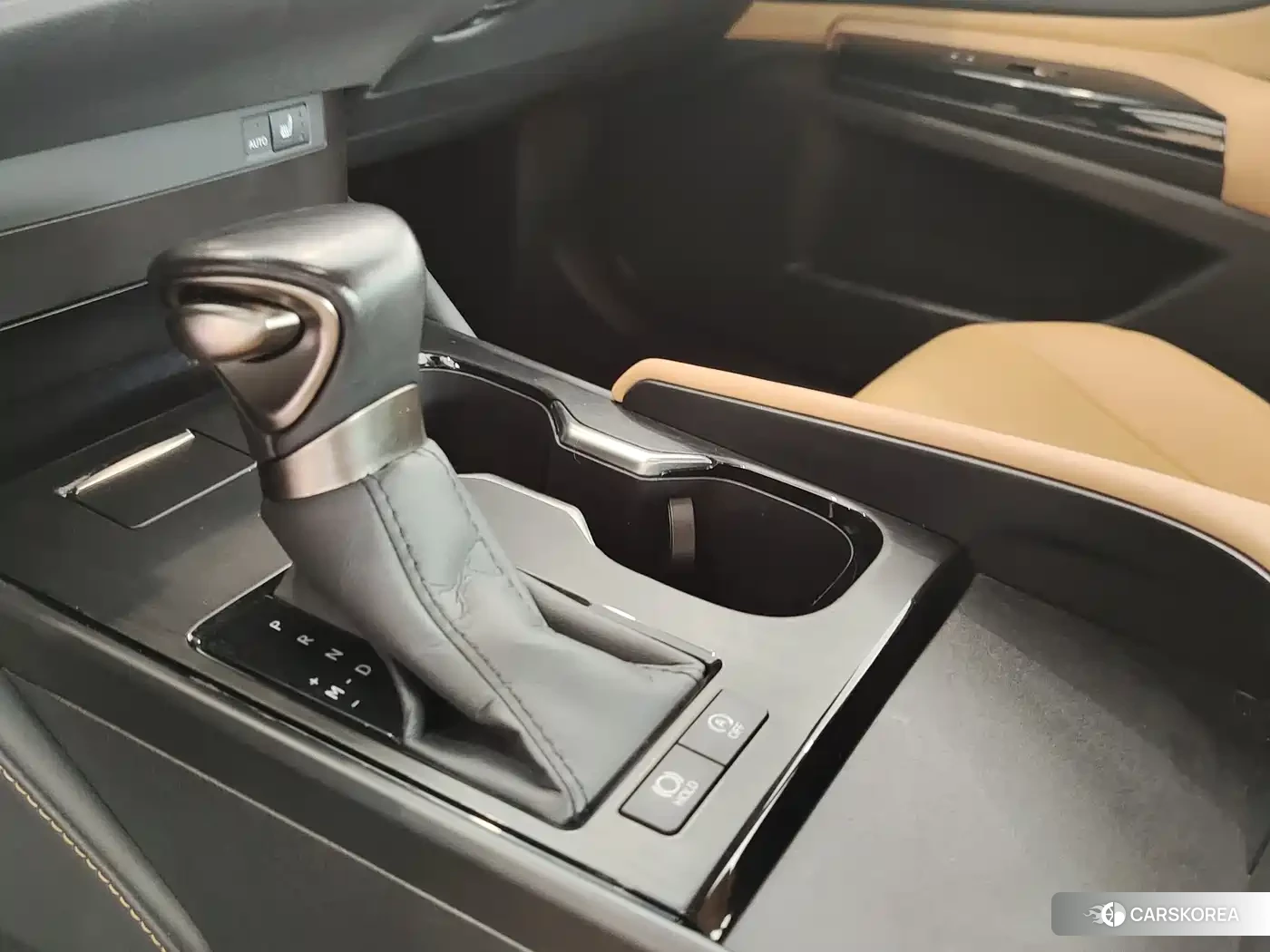 Lexus ES 2024 Silver/gray из Китая, фото 2