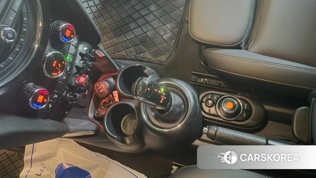 Mini Cooper 2021 Красный из Кореи, фото 2