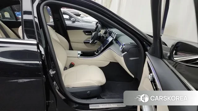 Mercedes-Benz C-Class W206 2025 Черный из Кореи, фото 2