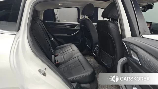 BMW X4 (G02) 2023 Белый из Кореи, фото 2