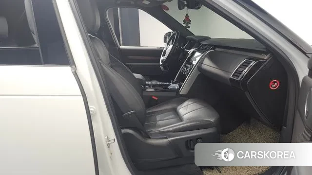 Land Rover Discovery 5 2018 Белый из Кореи, фото 2