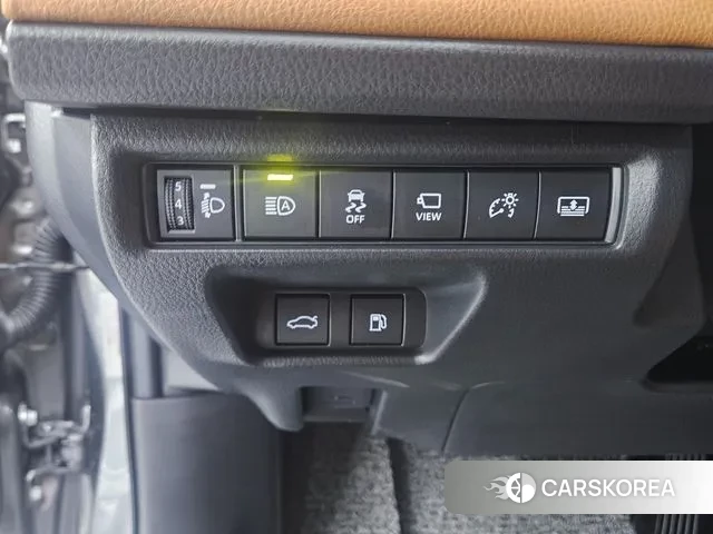 Toyota Camry (XV80) 2025 Серый из Кореи, фото 2