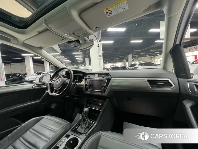 Volkswagen Touran L 2021 Белый из Китая, фото 2
