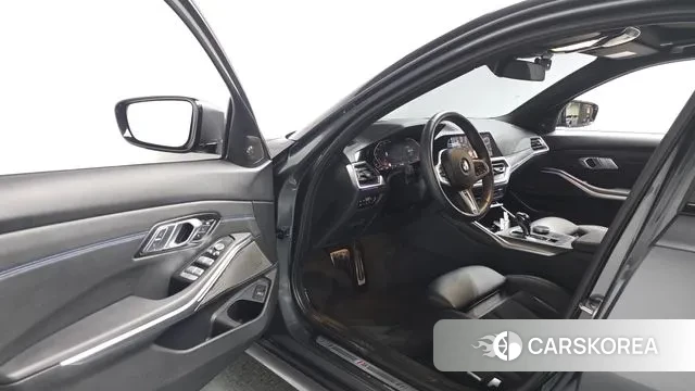 BMW 3 Series (G20) 2020 Серый из Кореи, фото 2