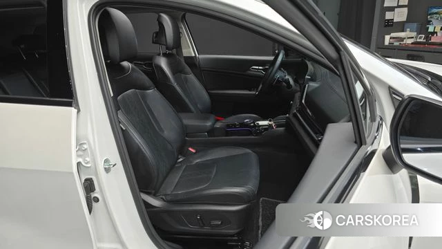 Kia Sportage 5th Generation 2022 Белый из Кореи, фото 2