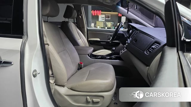 Kia The New Carnival 2019 Белый из Кореи, фото 2