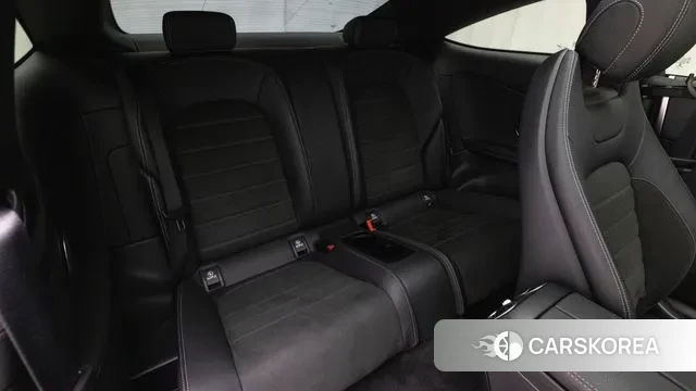 Mercedes-Benz C-Class W205 2021 Белый из Кореи, фото 2