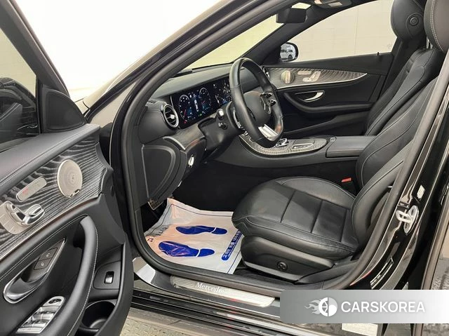 Mercedes-Benz E-Class W213 2022 Серый из Кореи, фото 2