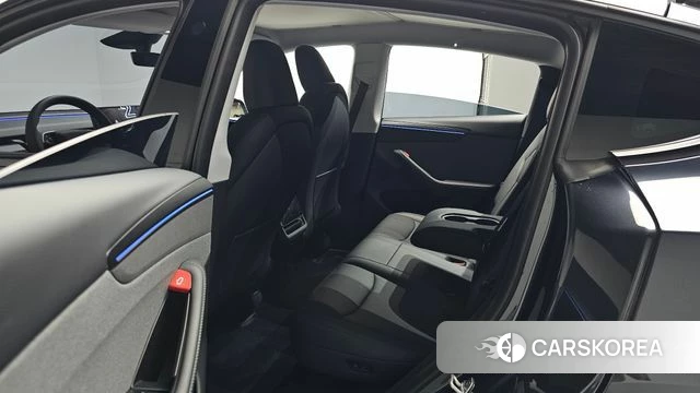 Tesla Model Y 2025 Серый из Кореи, фото 2