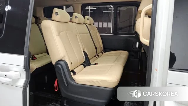 Hyundai Staria 2024 Белый из Кореи, фото 2