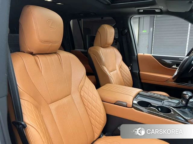 Lexus LX 2023 Белый из Китая, фото 2