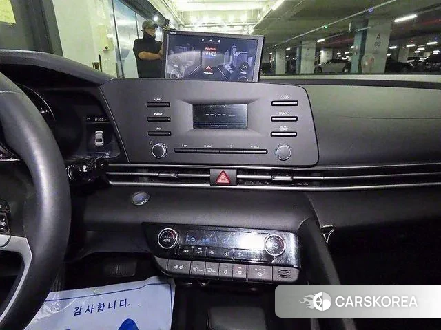 Hyundai Avante (CN7) 2022 Серебристо-серый из Кореи, фото 2