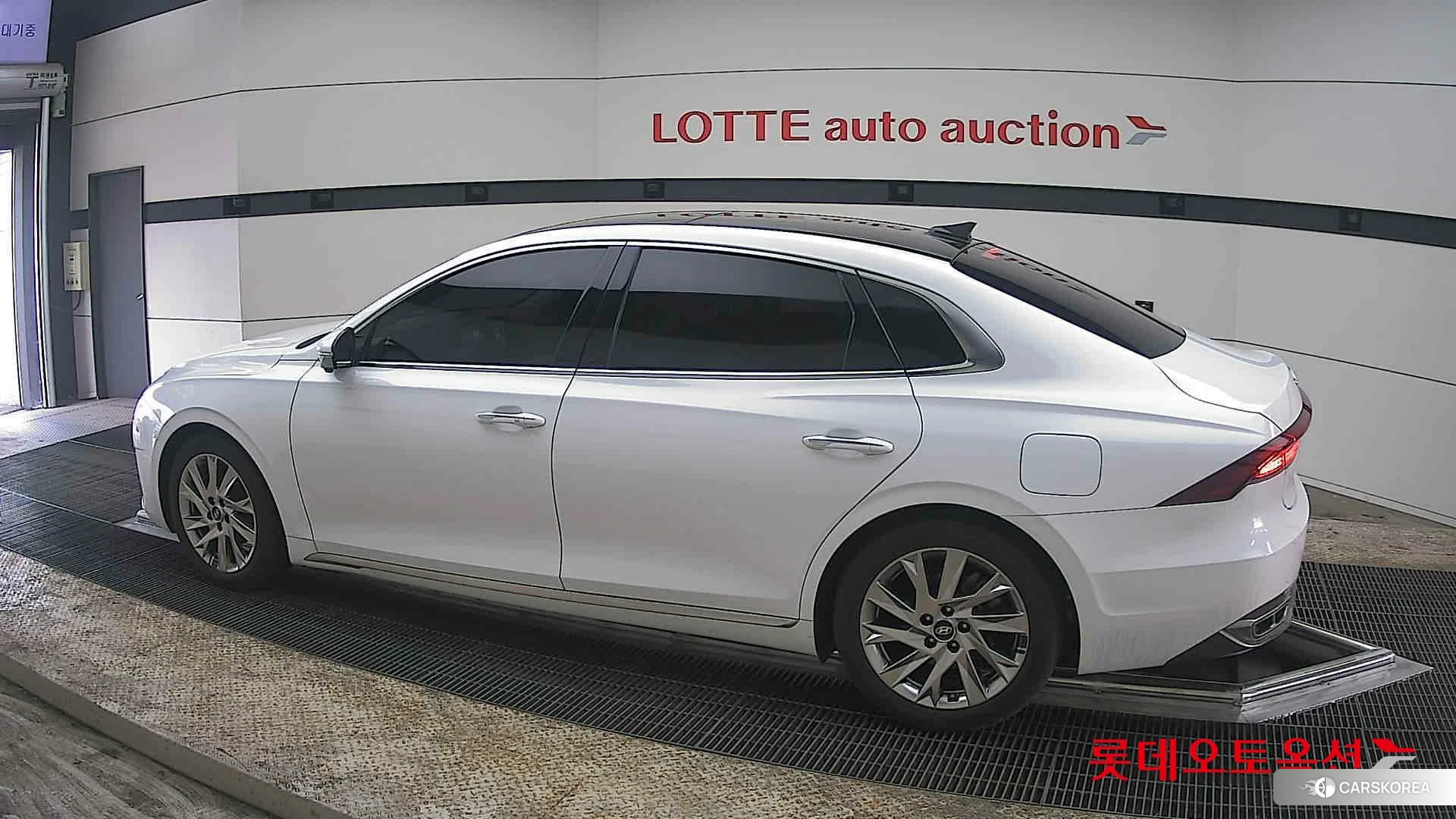 Hyundai Grandeur Hybrid 2021 White cream (optional) из Кореи, фото 2