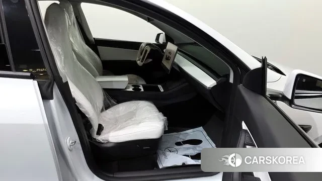 Tesla Model Y 2022 Белый из Кореи, фото 2