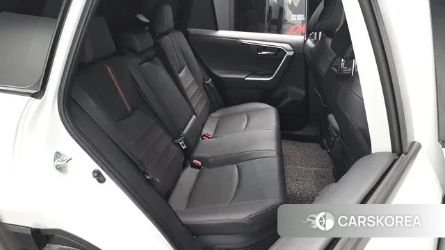 Toyota RAV4 5th Generation 2025 Белый из Кореи, фото 2