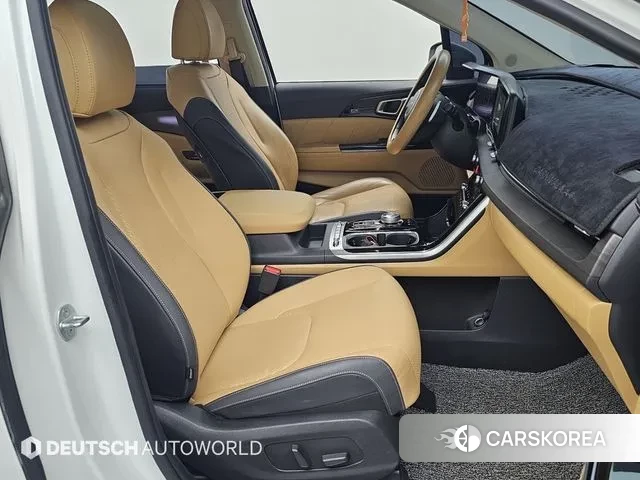 Kia Carnival 4th generation 2023 Белый из Кореи, фото 2