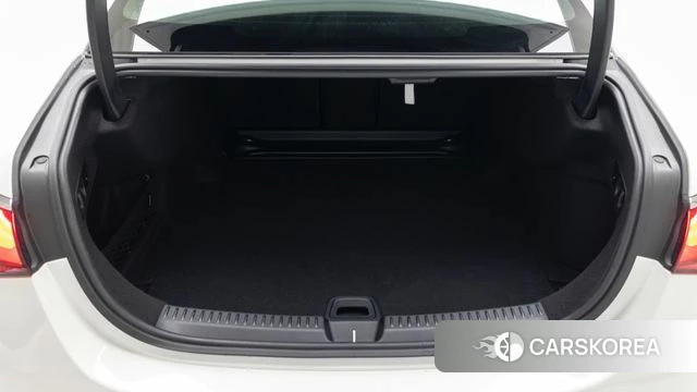 Mercedes-Benz E-Class W214 2024 Белый из Кореи, фото 2