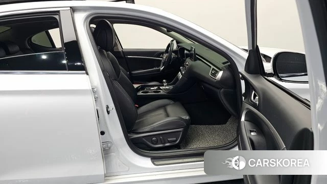 Genesis G70 2018 Белый из Кореи, фото 2