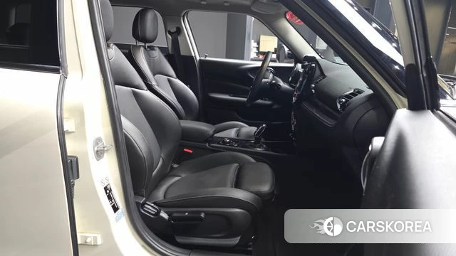 Mini Cooper Clubman 2019 Жемчужный цвет из Кореи, фото 2