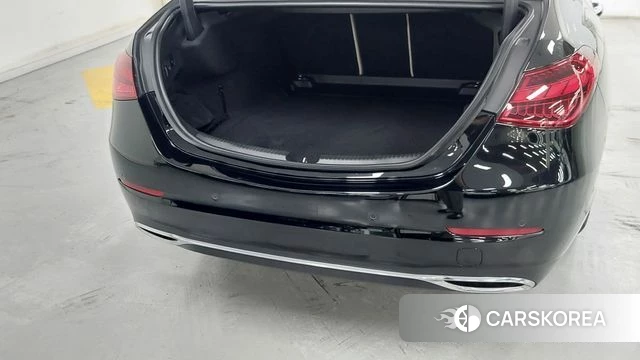 Mercedes-Benz C-Class W206 2023 Черный из Кореи, фото 2