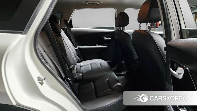 Kia Niro 2018 Белый из Кореи, фото 2