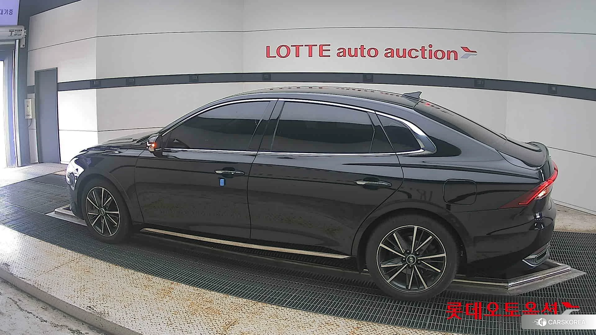 Hyundai Grandeur 2023 Midnight Black Pearl из Кореи, фото 2