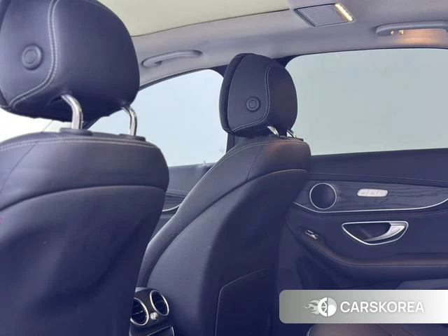 Mercedes-Benz Class C 2022 Белый из Китая, фото 2