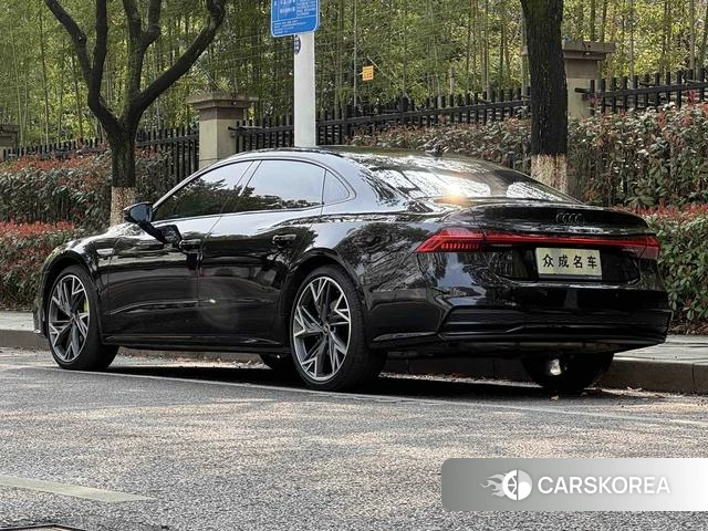 Audi A7L 2024 Черный из Китая, фото 2