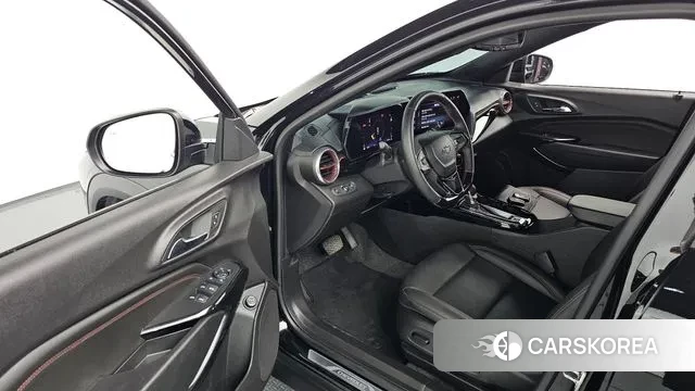 Chevrolet (GM Daewoo) Trax Crossover 2024 Черный из Кореи, фото 2