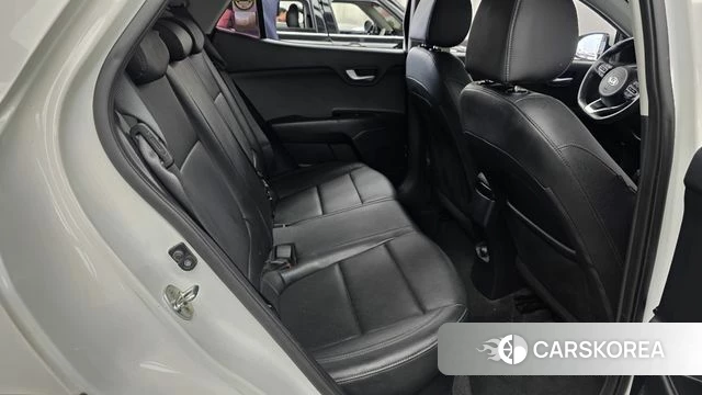 Kia Stonic 2020 Белый из Кореи, фото 2