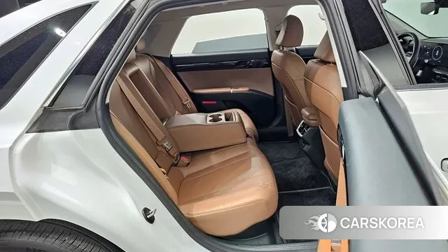 Hyundai Grandeur Hybrid (GN7) 2023 Белый из Кореи, фото 2