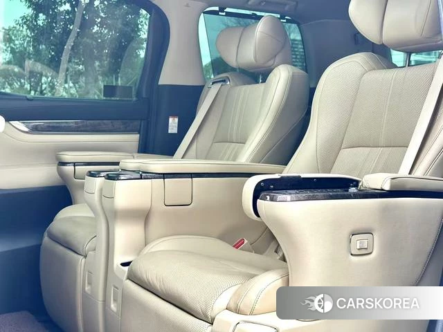 Toyota Elfa 2021 Белый из Китая, фото 2