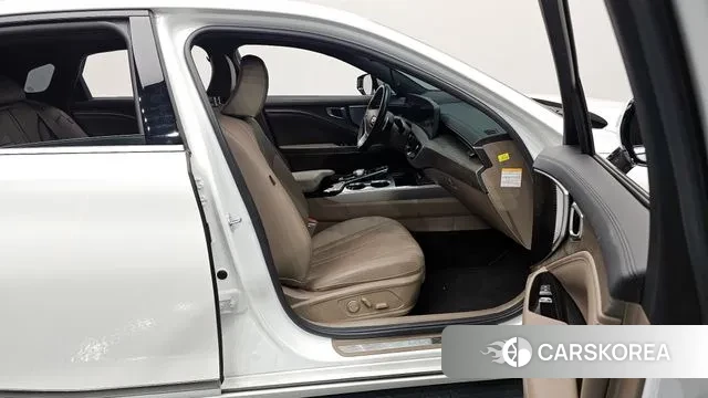 Kia K8 Hybrid 2023 Белый из Кореи, фото 2