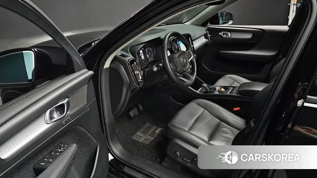 Volvo XC40 2019 Черный из Кореи, фото 2