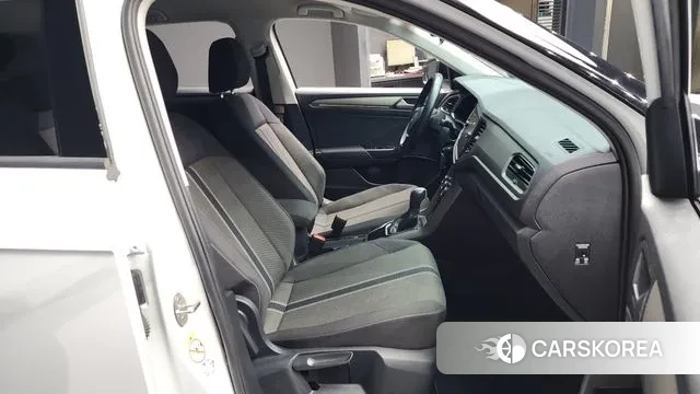 Volkswagen T-Roc 2021 Белый из Кореи, фото 2