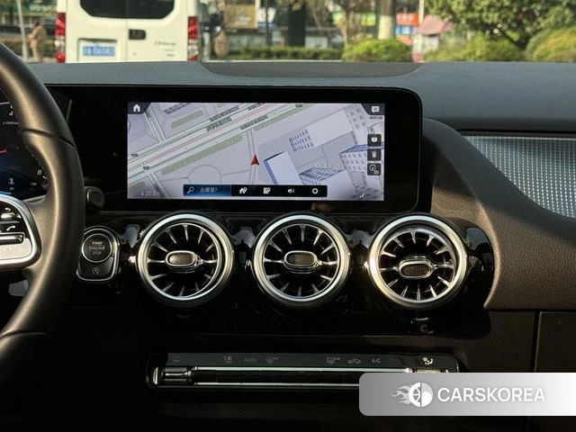 Mercedes-Benz Class B 2023 Белый из Китая, фото 2