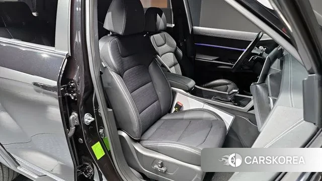 Ssangyong Torres 2024 Черный из Кореи, фото 2