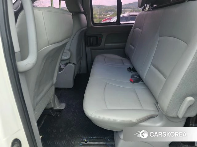Hyundai The New Grand Starex 2019 Белый из Кореи, фото 2