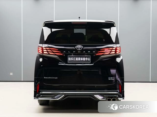 Toyota Elfa 2024 Черный из Китая, фото 2