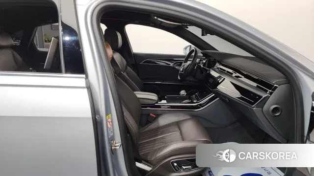 Audi A8 (D5) 2021 Серебряный из Кореи, фото 2